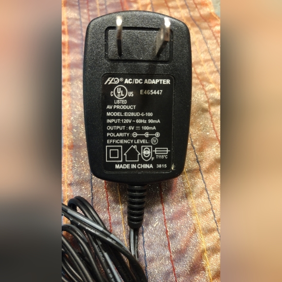 FLO Brand AC/DC Adapter model E128UB-6-100 ( lightly used). OUTPUT 6V - Picture 2 of 4